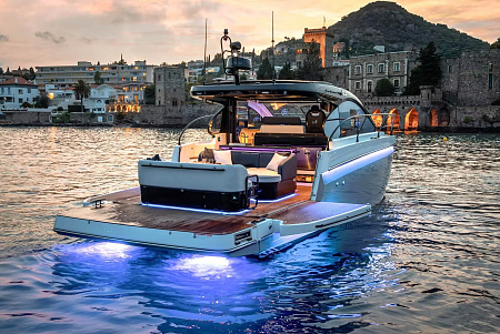 Beneteau GT40